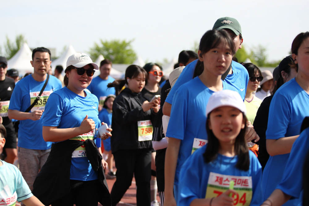 2025년_마라톤출발_137