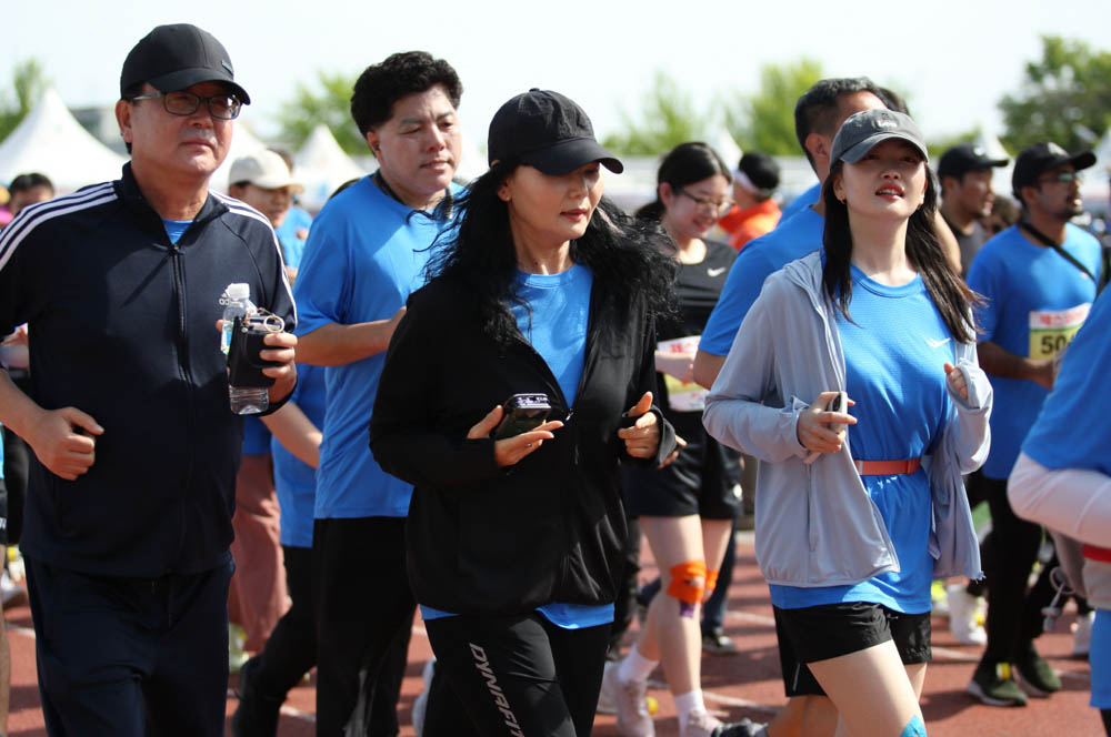 2025년_마라톤출발_154