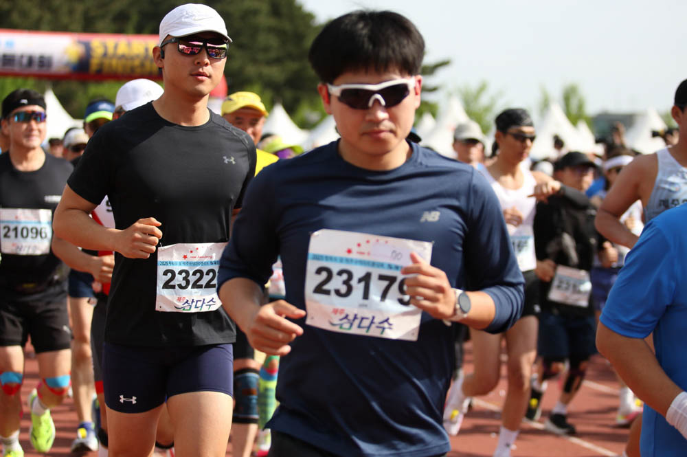 2025년_마라톤출발_18
