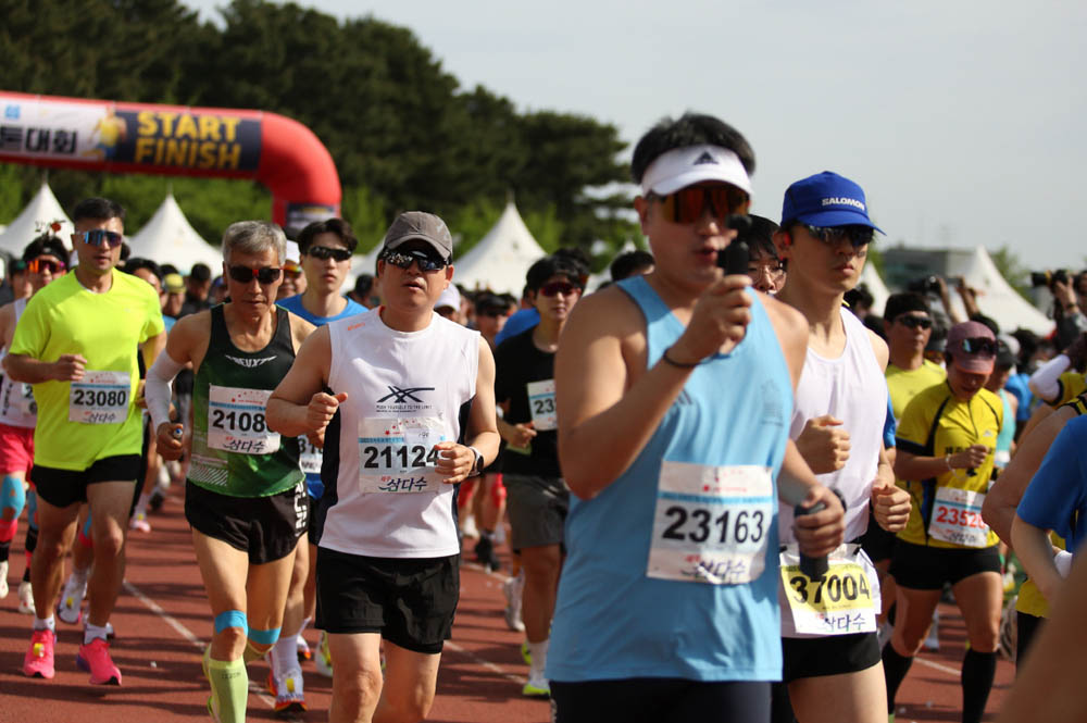 2025년_마라톤출발_21