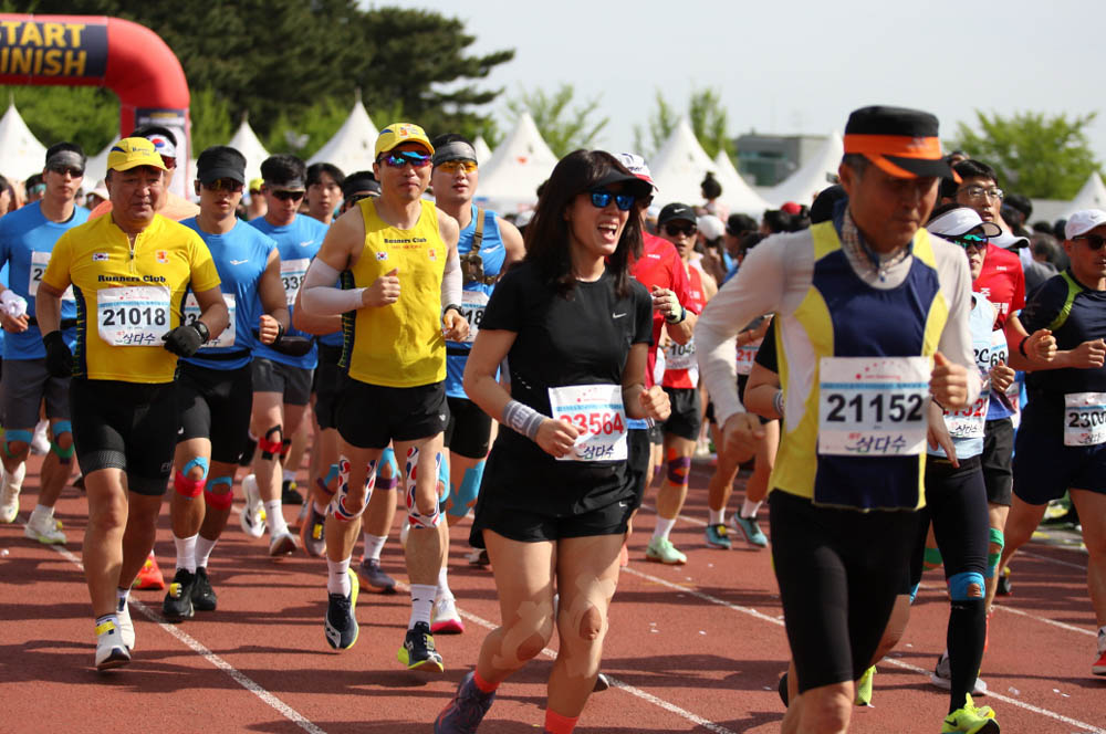 2025년_마라톤출발_28