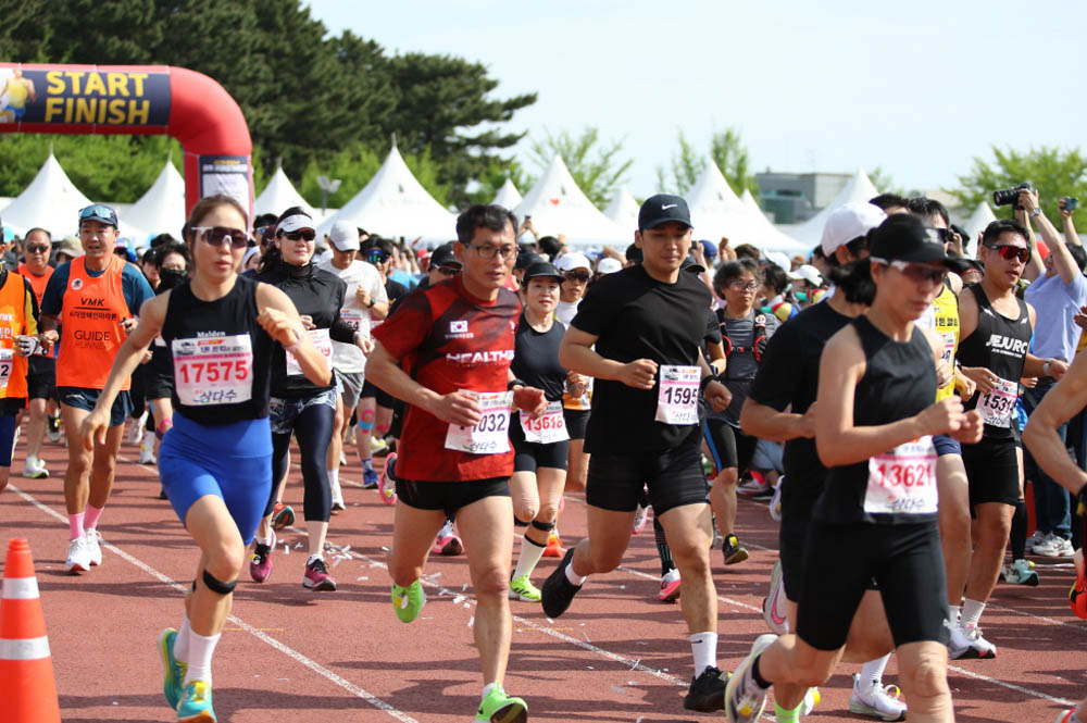 2025년_마라톤출발_47