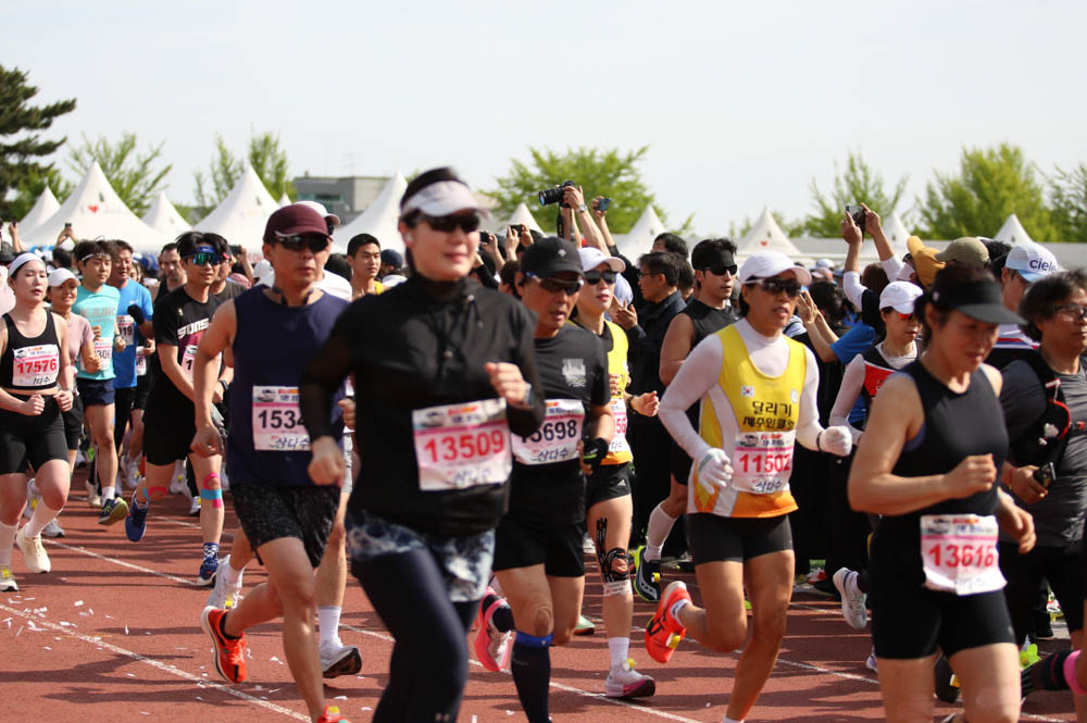 2025년_마라톤출발_48