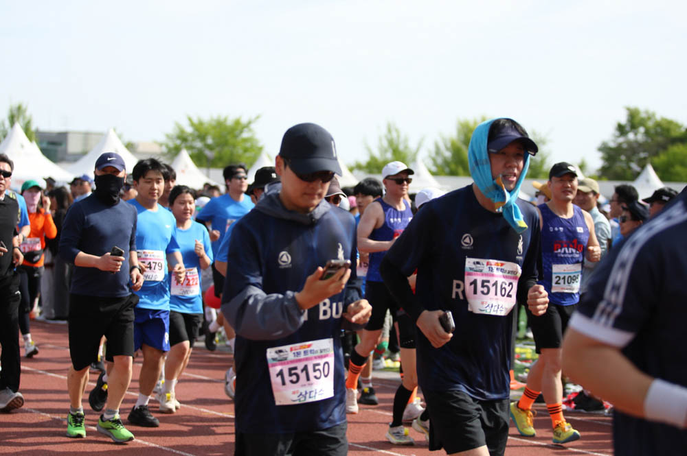 2025년_마라톤출발_82